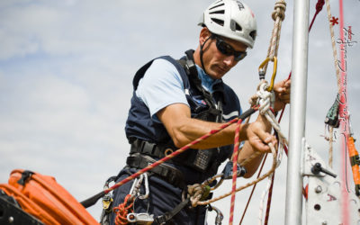 Manoeuvre de cordes d’un sauveteur du PGHM [Ref:2311-07-0655]