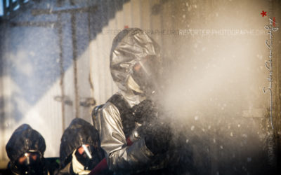 Marin s’entraînant à la lutte incendie au CFPES [Ref:2212-02-0045]