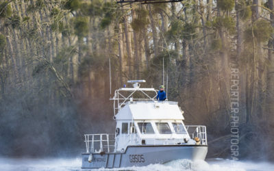 Hélitreuillage sur un bateau de la gendarmerie [Ref:1315-22-0182]