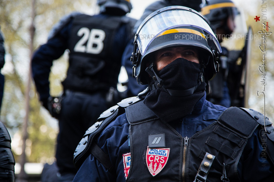 Forces de l’ordre lors de la manifestation anti Loi Travail