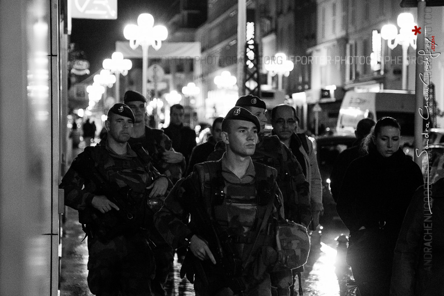 Patrouille Sentinelle au lever du jour [Ref:4116-42-0315]