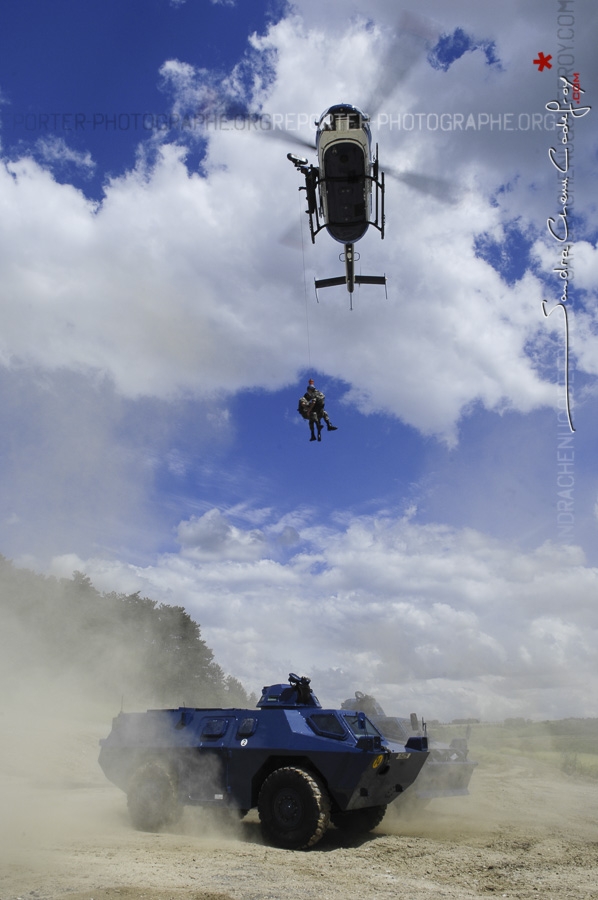 Hélitreuillage par un EC-145 des FAG d’un équipage VBRG