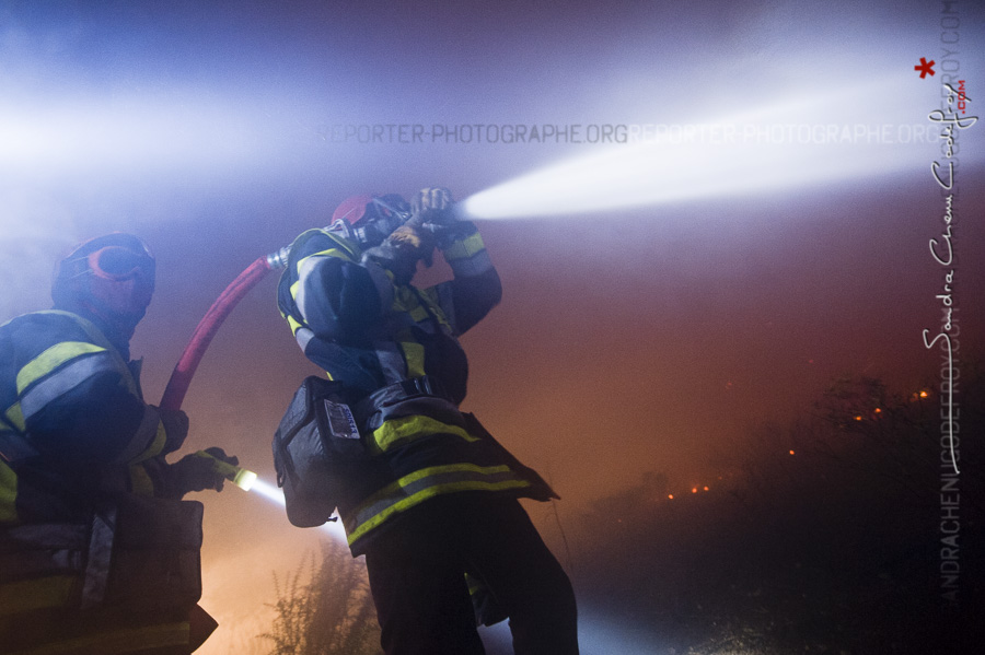 Au plus près des flammes… les photos sur l’incendie de Carry