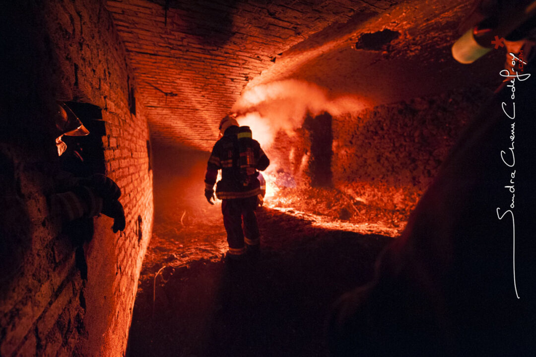 Mise à feu par des pompiers du Fort de Domont [Ref:2111-20-0263]