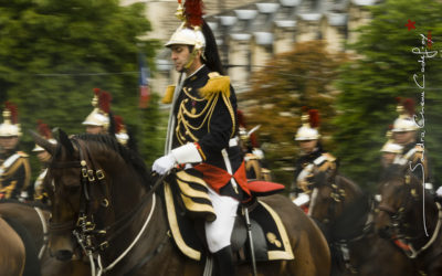 Cavalier de la Garde Républicaine sous la pluie [Ref:4510-10-0663]