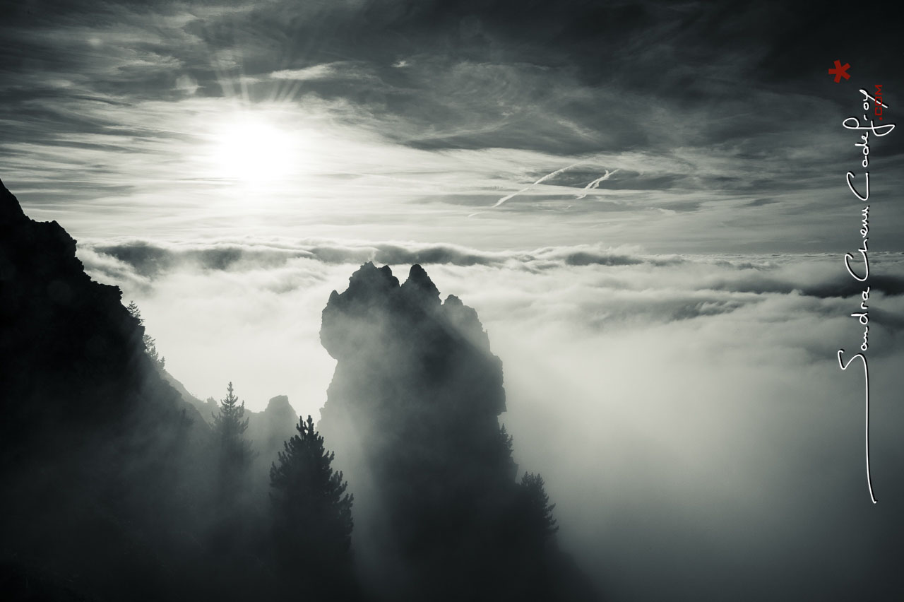 Grand Bec de la Roizonne dans les nuages [Ref:5011-18-0079]